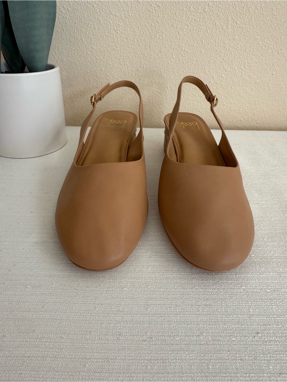 Beek Lora Hi Little Bird Classic Slingback Block Heel Pumps in Tan Leather - Picture 8 of 13